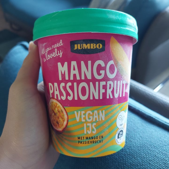 photo of Jumbo mango passionfruit vegan ijs shared by @frendssnotfood on  11 May 2024 - review