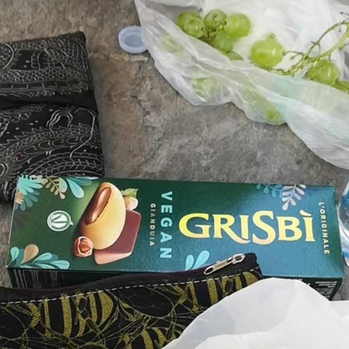 photo of Grisbí Vegan Gianduia shared by @ilariact on  26 Sep 2023 - review