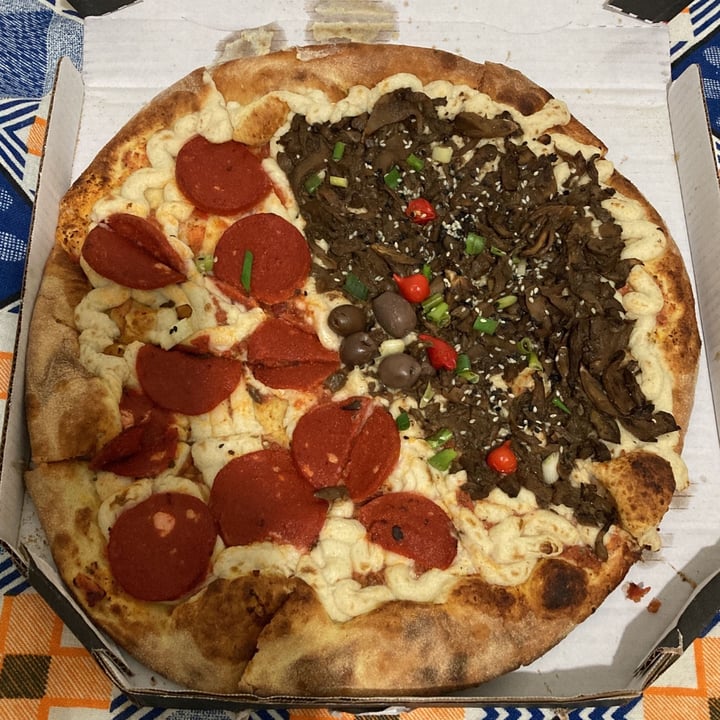 photo of Pop Vegan Food Pizza shared by @roselidagua on  11 May 2024 - review