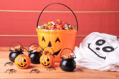 6 vegan chocolates and candies for your Halloween treat stash