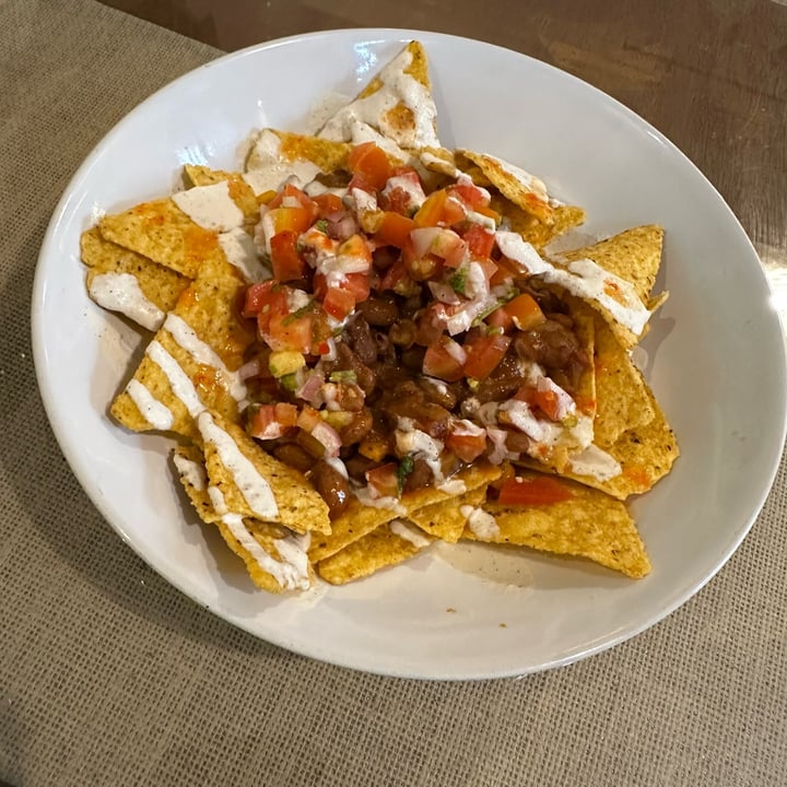 photo of Happiness Café topped nachos shared by @arjun04 on  30 Sep 2024 - review