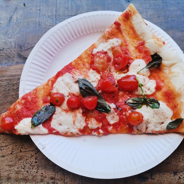 photo of NY Slice Pizza Kloof Street Bronx Pizza slice shared by @sarahwouters1 on  24 Dec 2023 - review
