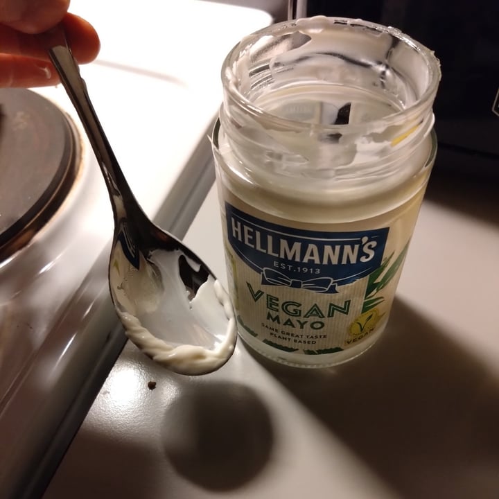 photo of Hellmann’s Hellman’s Vegan Mayonnaise shared by @from02miro on  02 Jan 2024 - review