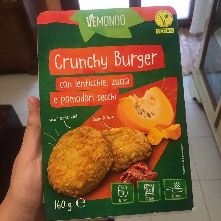 photo of Vemondo crunchy burger con lenticchie zucca e pomodori secchi shared by @claudia77 on  26 Jun 2024 - review