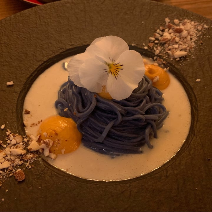 photo of Hearth “Kind of Blue” Spirulina Tagliolini With Almond And Lemon Sauce, Bell Peppers And Cashew Cheese shared by @sophiegig on  01 Apr 2024 - review