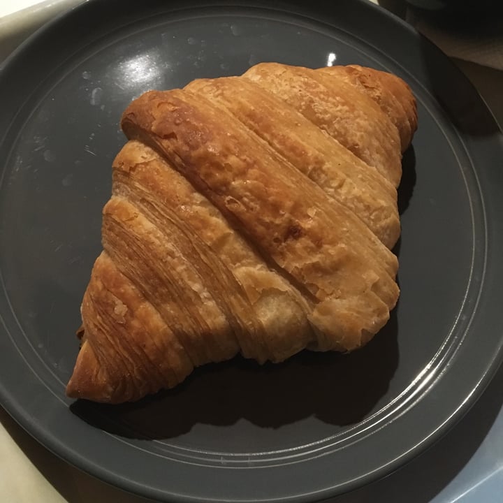 photo of Isla vegana croissant shared by @lix on  19 Aug 2023 - review