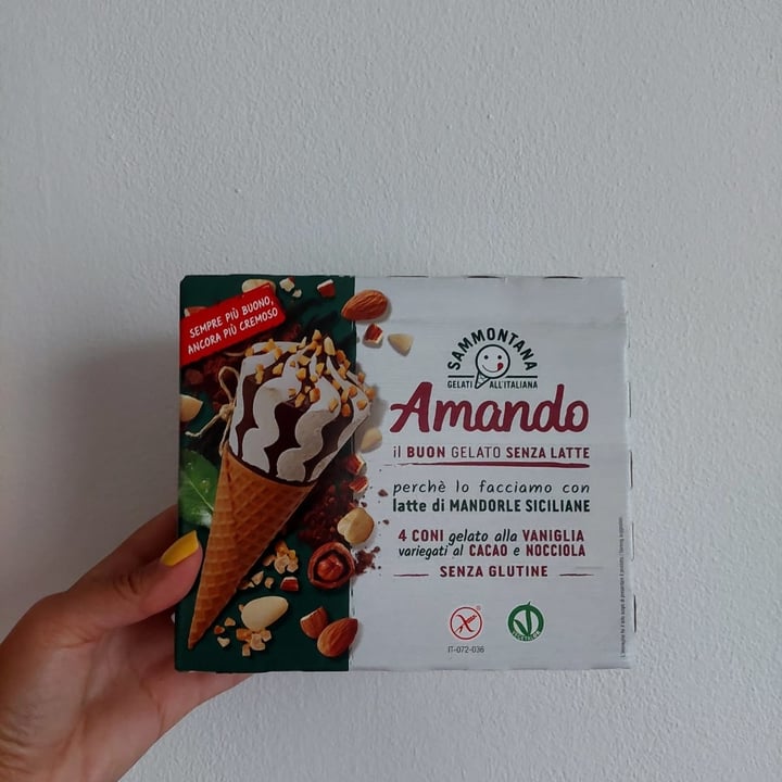 photo of Amando Cono vaniglia, cacao e nocciola shared by @ludossssss on  28 Aug 2023 - review