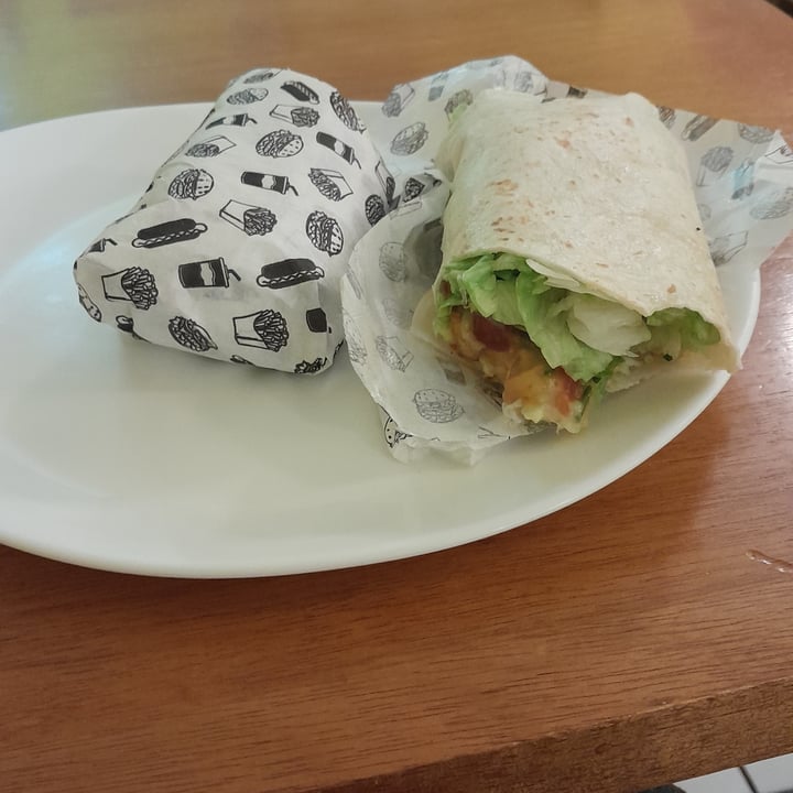 photo of Loving Hut Vila Mariana Wrap de Frango Vegano shared by @fecavaliere on  18 May 2024 - review