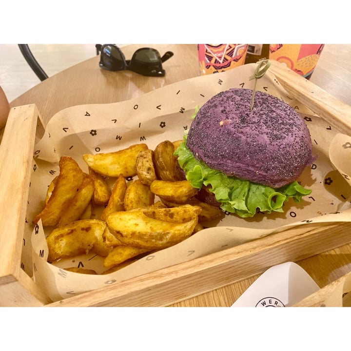 photo of Flower Burger purple cheesy shared by @verina on  17 Sep 2023 - review