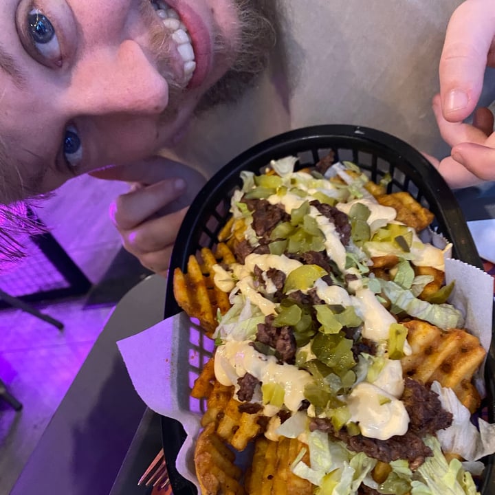 photo of The Saucy Cow Vegan Food Temple Bar the mcdaddy fries shared by @meganthevegetable on  07 May 2024 - review