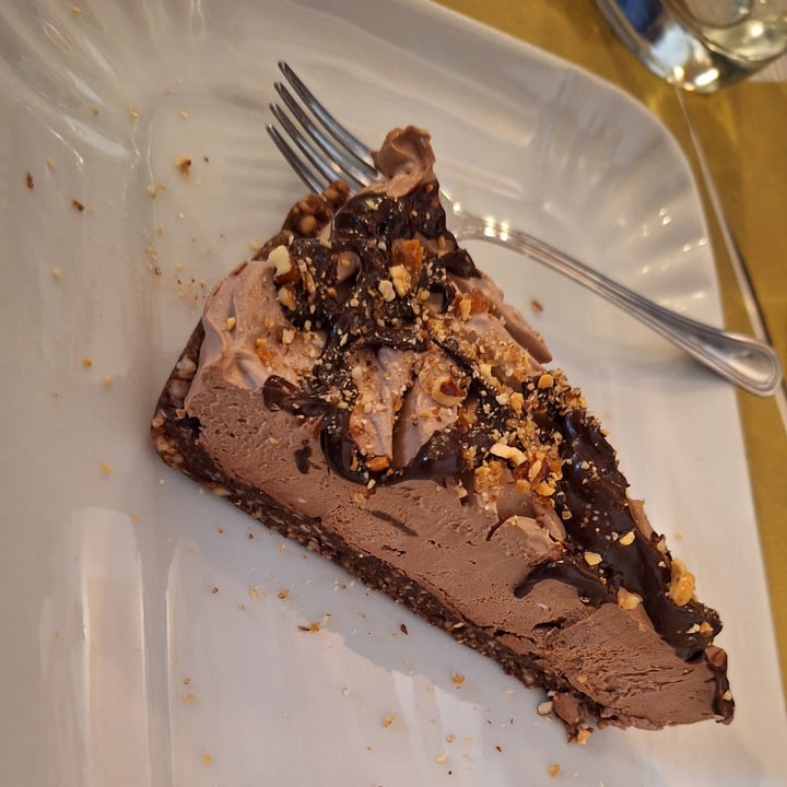 photo of Gastronomia L'Abruzzo A Tavola Torta Crudista Rocher shared by @rosannad93 on  23 Aug 2025 - review