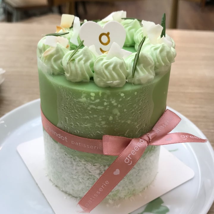 photo of Greendot Patisserie Singapore Pandan-stic Cake shared by @ziggyradiobear on  08 Oct 2023 - review