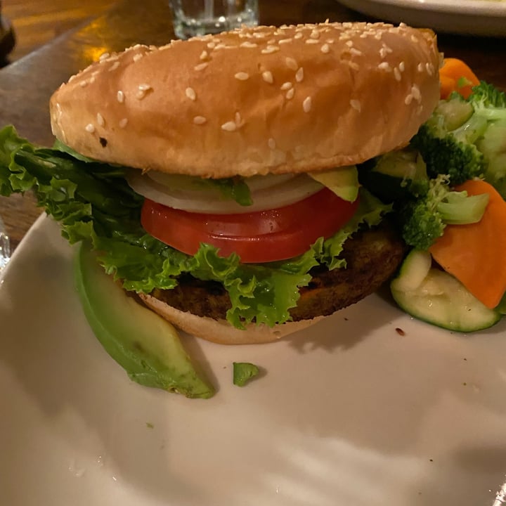 photo of Country House Veggie Burger shared by @miaomiao9991 on  14 Jan 2024 - review