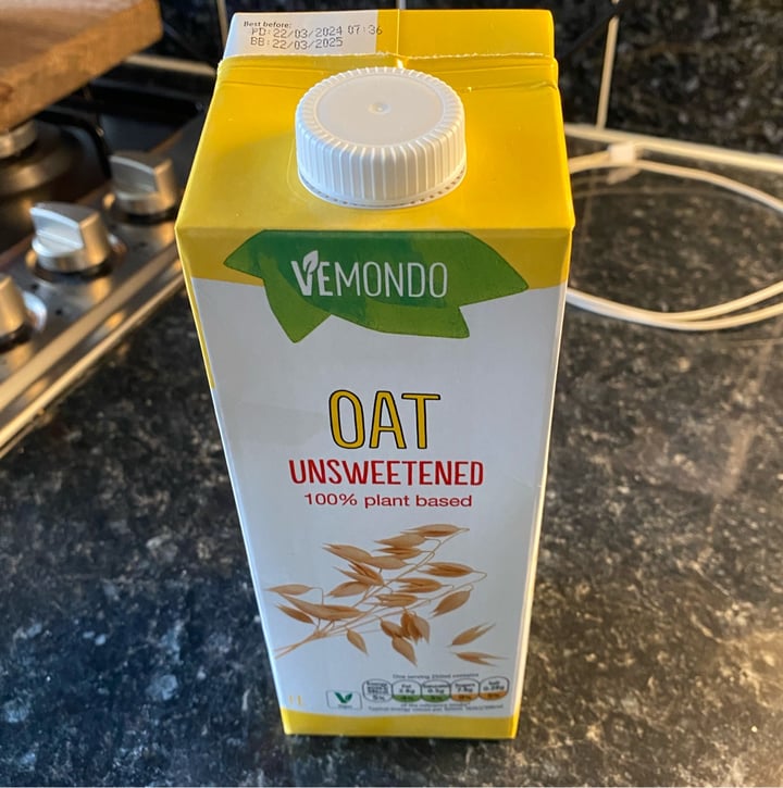photo of Vemondo Oat Unsweetened shared by @dan17 on  12 Jul 2024 - review