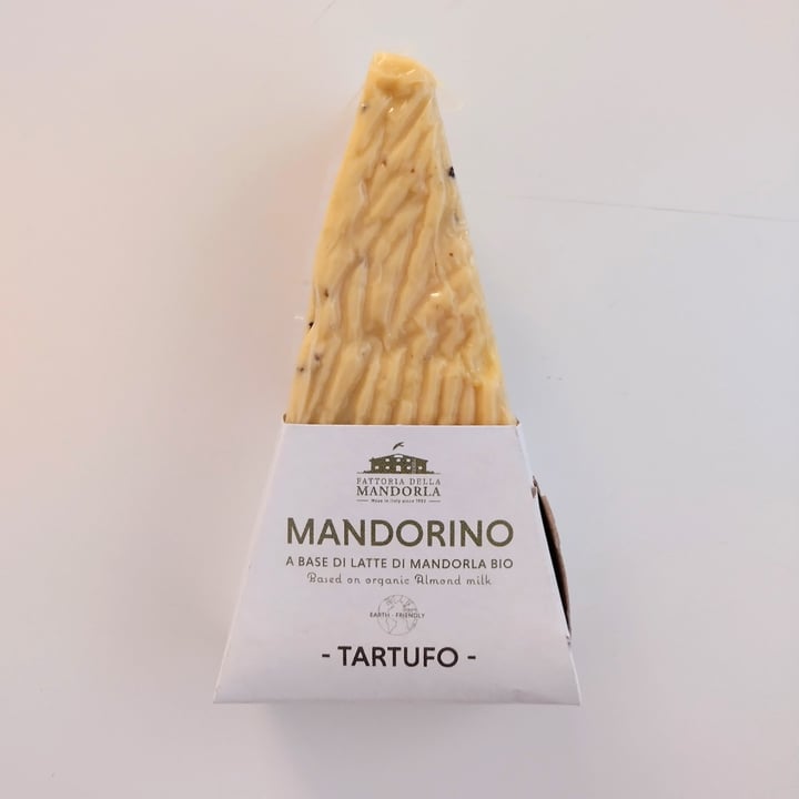 photo of La fattoria della mandorla Mandorino Al Tartufo shared by @giusvisions on  17 Sep 2023 - review