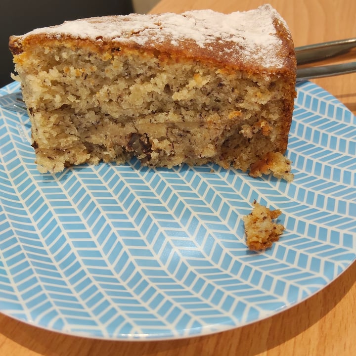 photo of Cafetería Riglos Bizcocho de plátano y nueces shared by @javisanx on  25 Aug 2025 - review