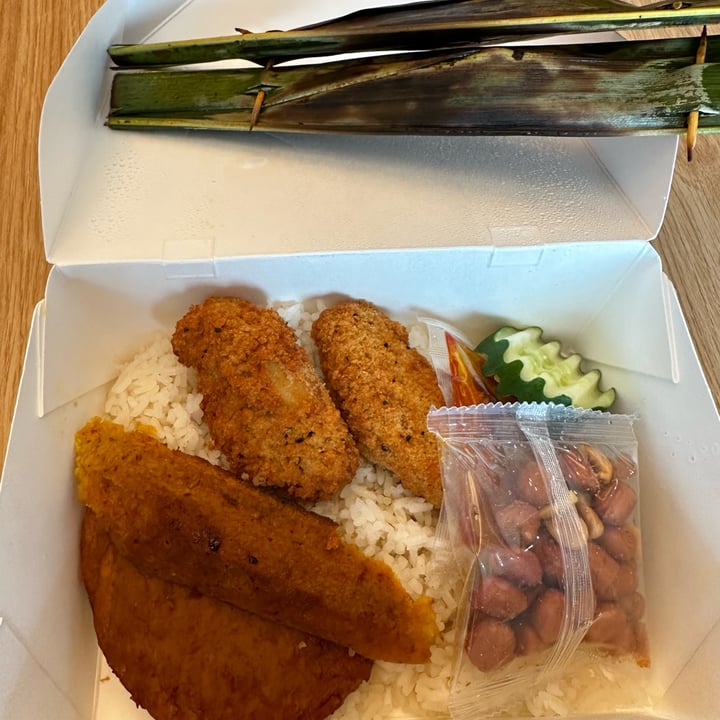 photo of Lee Wee & Brothers Vegan Nasi Lemak shared by @mrdonut on  26 Mar 2024 - review