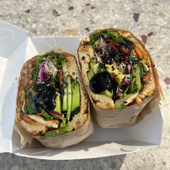 photo of Tekolotito Sandwich veggie shared by @jomaloto on  04 May 2025 - review