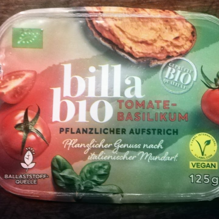 photo of billa bio tomaten basilikum Aufstrich shared by @sadasi on  07 Nov 2023 - review