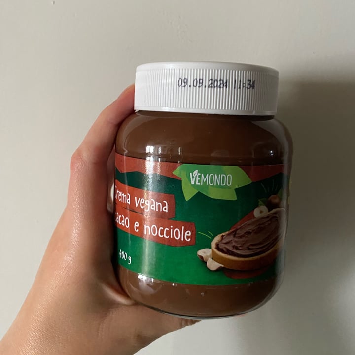 photo of Vemondo Crema  spalmabile nocciole e cacao shared by @giulia24 on  30 Aug 2023 - review