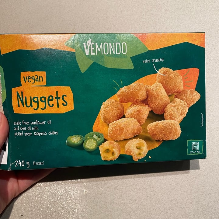 photo of Vemondo Vegan Nuggets - made with sunflower oil and shea oil, with pickled green jalapeño chillies shared by @lalune on  15 Jan 2024 - review