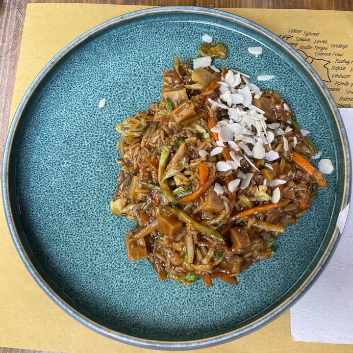 photo of reLab Local and Organic Wok di Verdure con Seitan shared by @elle10 on  16 Apr 2025 - review