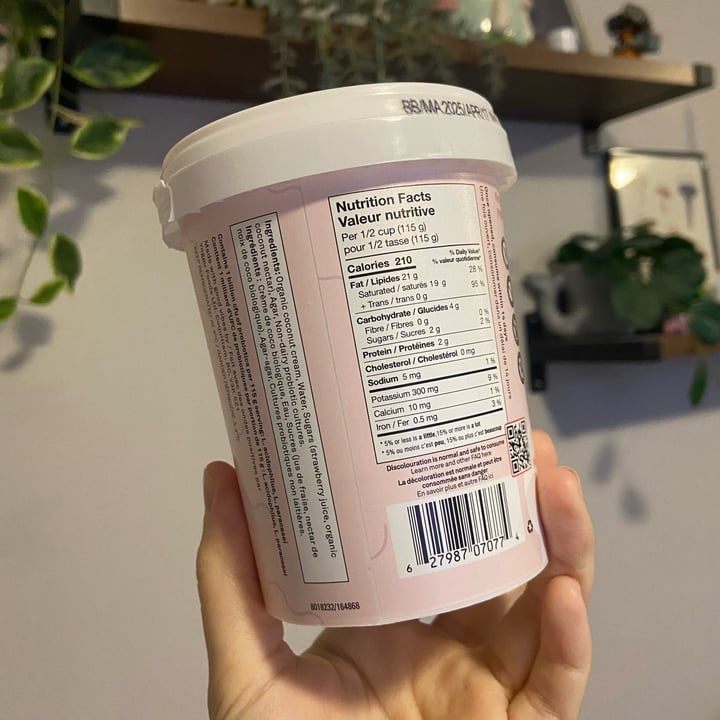 photo of Yoggu! Yoggu Strawberry shared by @veggie-meg on  21 Jan 2025 - review