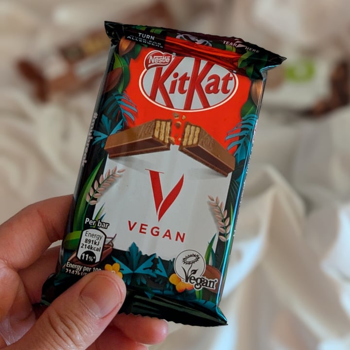 photo of Nestlé Kitkat Vegan shared by @magnificentyak51 on  03 Jul 2024 - review