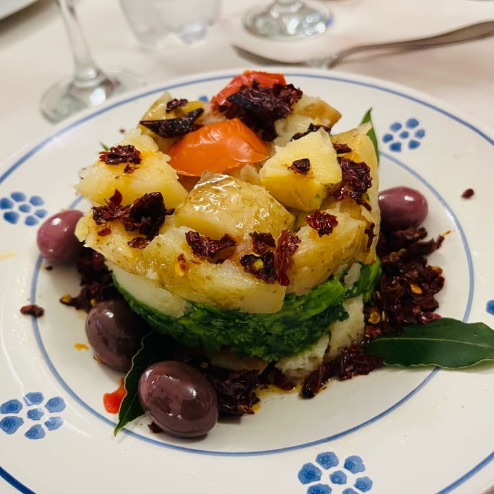 photo of Trattoria Lucana Cicoria e purea di fave shared by @miba on  09 Oct 2025 - review