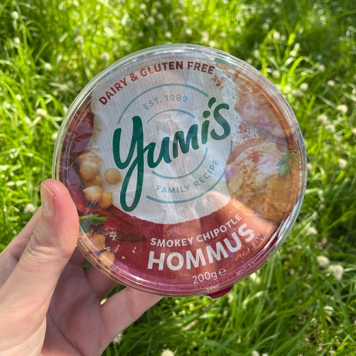 photo of Yumi's Smokey Chipotle Hummus shared by @veggi-bella on  13 Apr 2024 - review