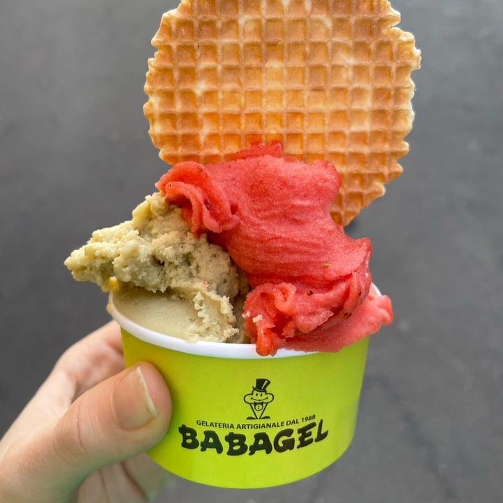 photo of Babagel sas di G.Agostinelli & C. Gelato Al Pistacchio E Fragola shared by @chaosenergy on  19 Mar 2024 - review
