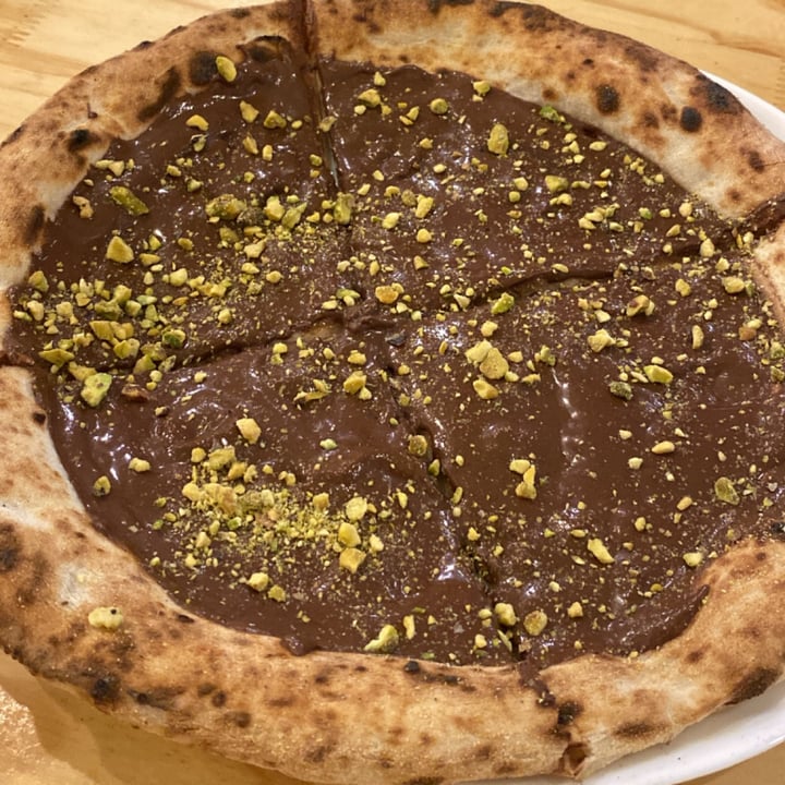 photo of Pizza Youth Pizza de chocolate e pistache shared by @tauanemelo on  13 Feb 2024 - review