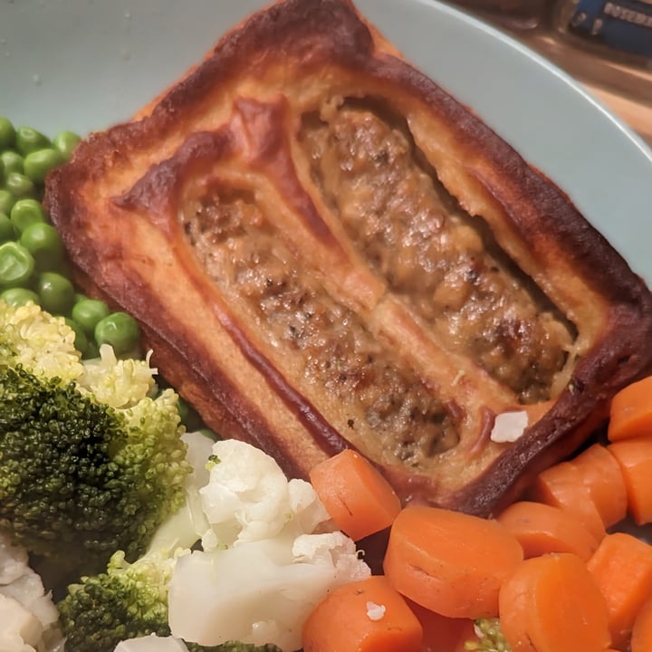 photo of The Real Yorkshire Pudding Co Vegan Toad In The Hole shared by @beccasaurus on  25 Jun 2024 - review