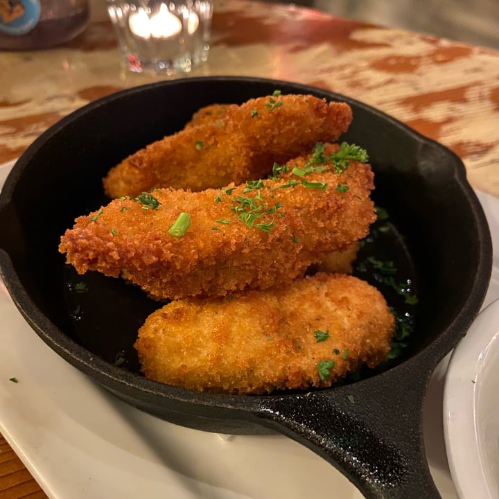 photo of MeeT in Yaletown Mozza Tenders shared by @veggie-meg on  26 Jan 2025 - review