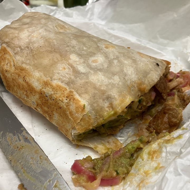 photo of Mis Tacones barbacoa burrito shared by @raatz on  19 Feb 2024 - review
