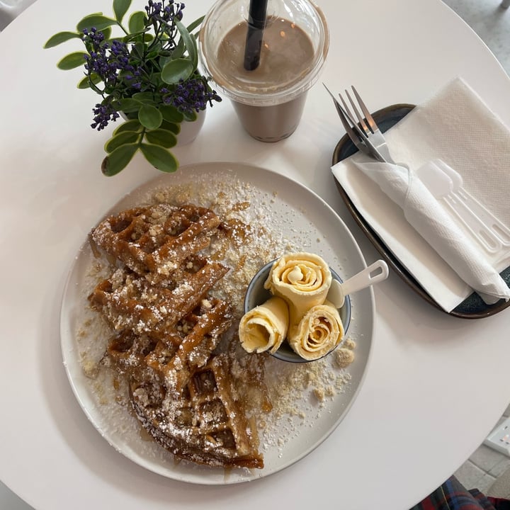 photo of Sweet Revenge Kloof Street Waffle shared by @saigepeters on  06 Oct 2023 - review