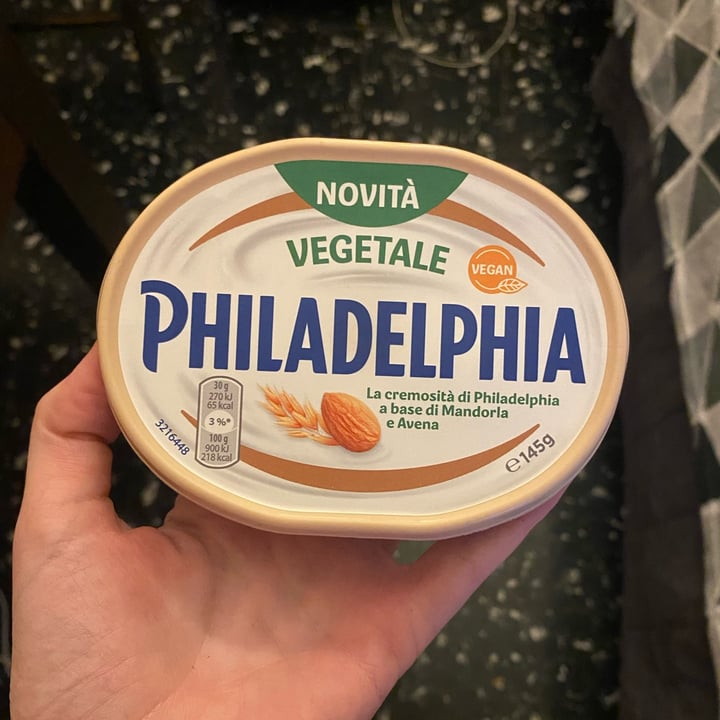 photo of Philadelphia Philadelphia Vegetale Mandorle Avena shared by @giuliagermani on  10 Jan 2024 - review