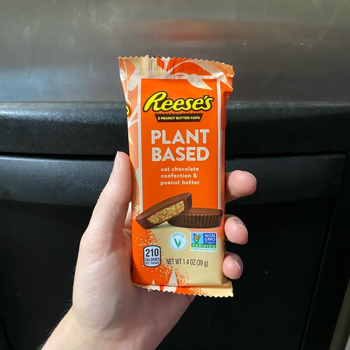 photo of Reese's Plant Based Peanut Butter Cups shared by @hippieearthchick on  09 Feb 2024 - review