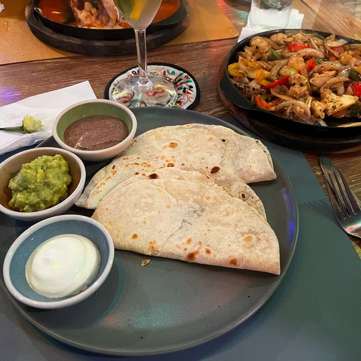 photo of Centrico Mexican Restaurant HALAL Fajitas with vegetables shared by @sianski on  06 Oct 2025 - review