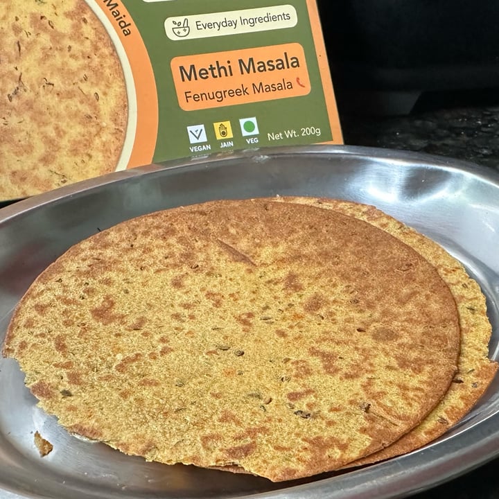 photo of Svasthyaa Kaphli Wheat Khakra — Methi Masala shared by @veganosaurus on  25 Sep 2025 - review