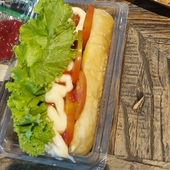 photo of Vegetarian by So Vegan ร้านอาหารเจ มังสวิรัติ โซวีแกน สาขาบางกะปิ (ลาดพร้าว 109 แยก 7)​ vegan hot dog shared by @xxarisu on  04 Aug 2024 - review