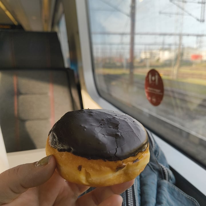 photo of Dunkin' Boston Kreme shared by @serenasofia on  24 Sep 2025 - review