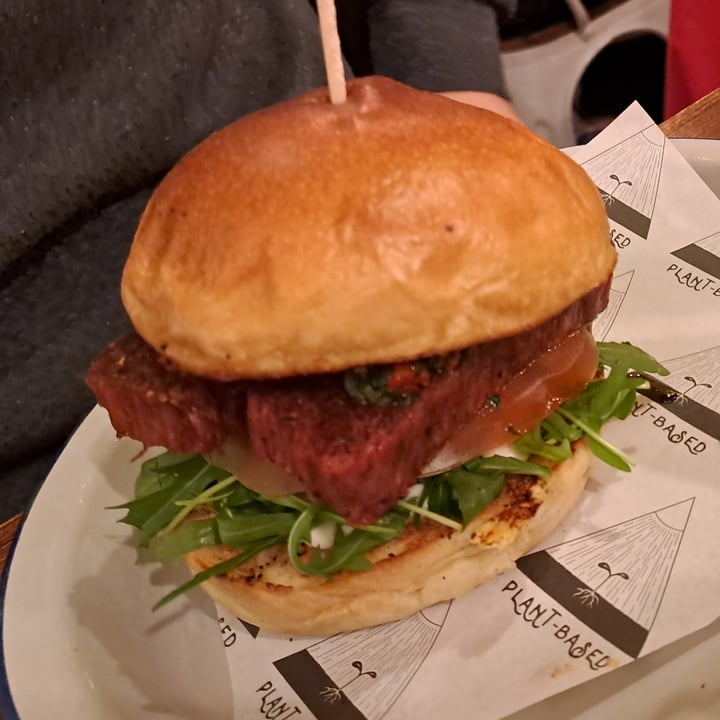 photo of Unity Diner Redefine Meat OG Steak Burger shared by @upliftingoctopus66 on  15 Apr 2024 - review