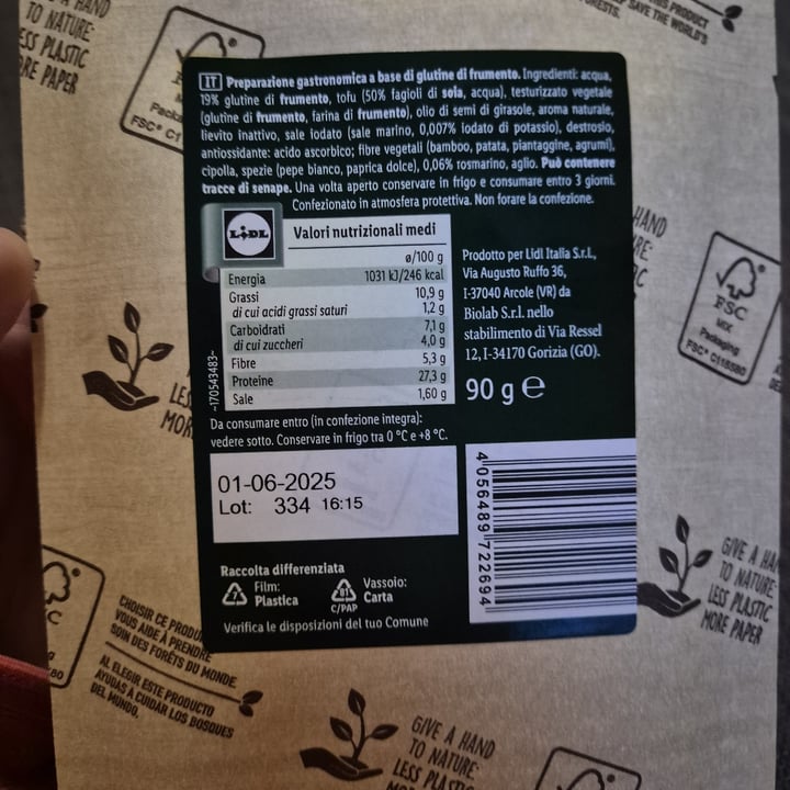 photo of Vemondo Affettato Vegetale Gusto Pollo shared by @tomma97 on  07 May 2025 - review