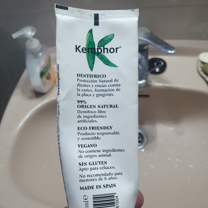 photo of Kemphor Natural Protect Menta & Jengibre shared by @davidganja on  04 Oct 2023 - review