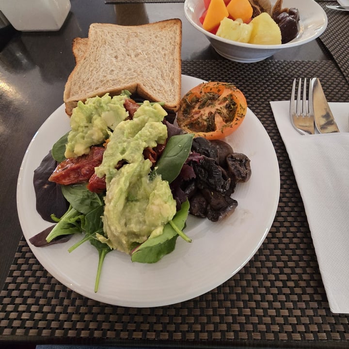 photo of Bough House Restaurant Breakfast buffet shared by @hungry_rabbit on  27 Apr 2025 - review