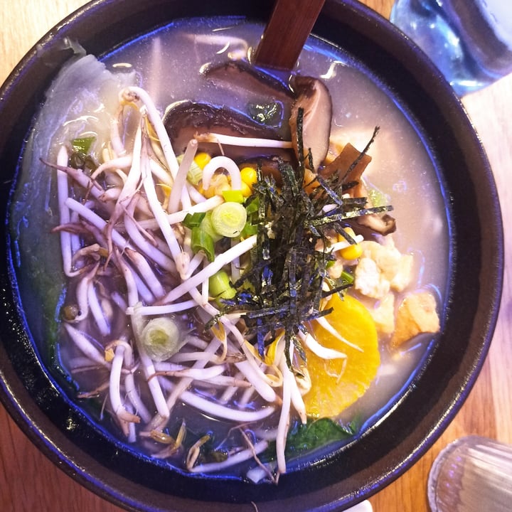 photo of SUSHI KAWAII vegan ramen shared by @neushoorn on  27 Sep 2025 - review