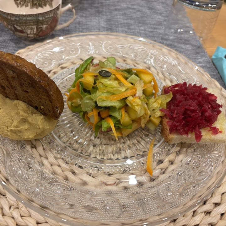 photo of Officine Vegetali Home Restaurant Antipasto shared by @perlemammemucche on  18 Aug 2025 - review