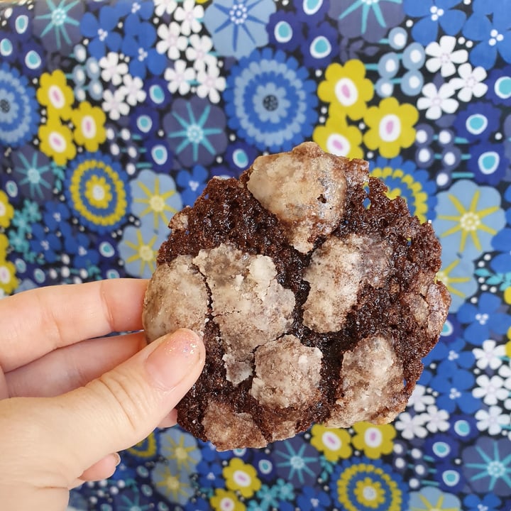photo of Carina's Bakery Chocolate Cinnamon Crinkle Cookie shared by @anistavrou on  26 Sep 2023 - review