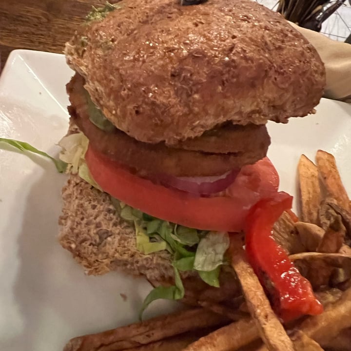 photo of Kaya's Kitchen pesto sandwhich shared by @allycat38 on  13 Dec 2023 - review